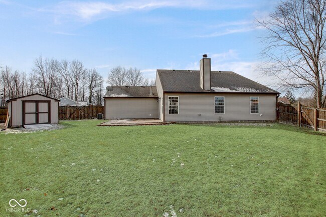 Building Photo - Beautiful 3-4 BR in Brownsburg!