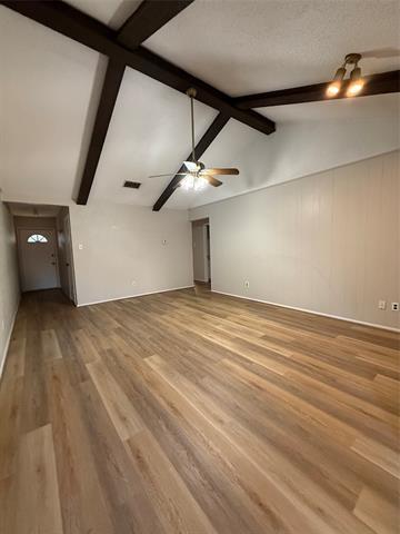 Foto del edificio - 5621 Shady Hill Ln