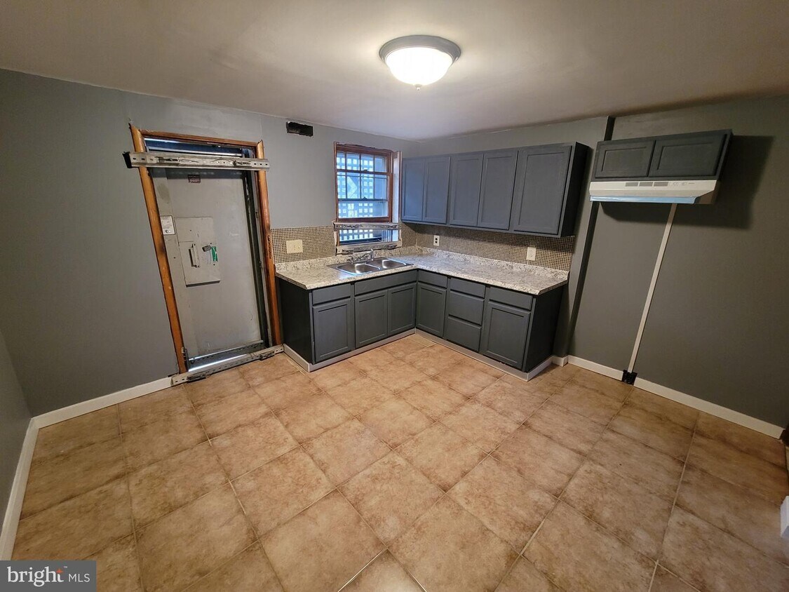 1150 Pine St, Chester, PA 19013 Townhome Rentals in Chester PA