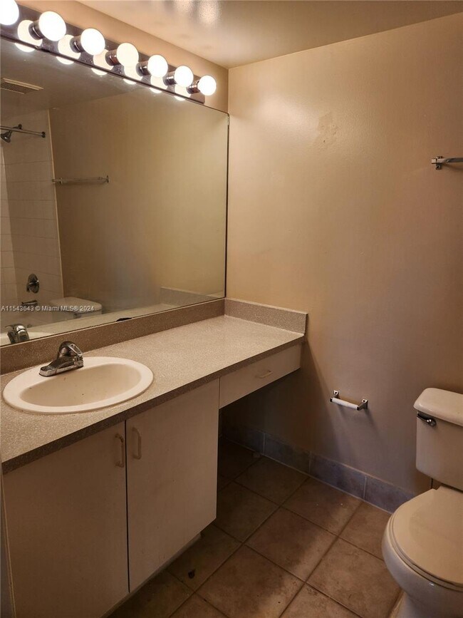 Foto del edificio - 4195 N Haverhill Rd