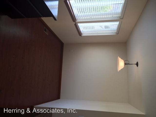 Building Photo - 1510 Historic Ln