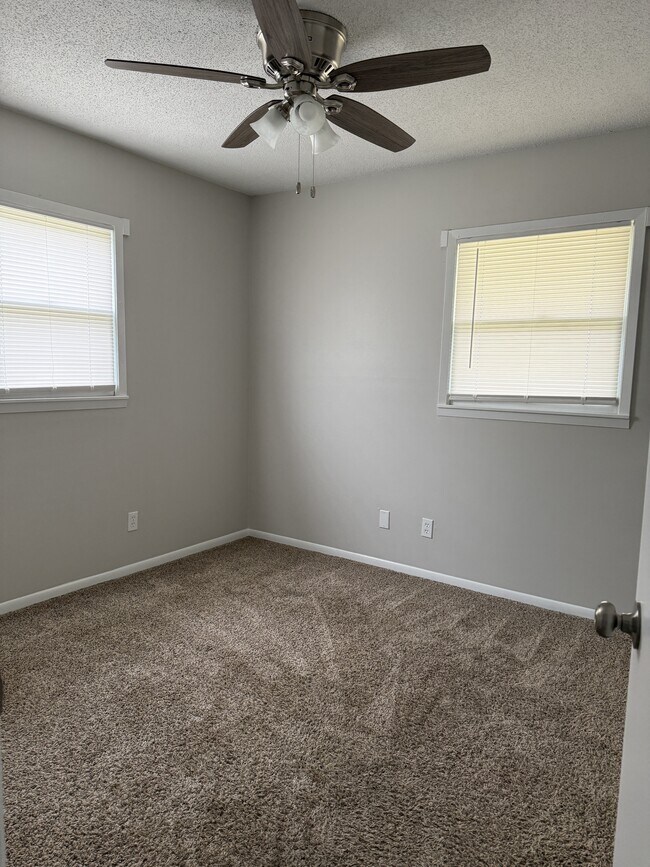 Foto del edificio - 5841 Anchor Way