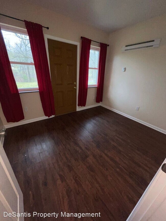 Building Photo - 3 br, 2.5 bath House - 269 Rochester Road