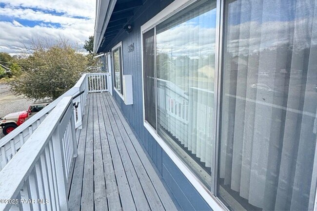 Foto del edificio - 3184 N Tani Rd