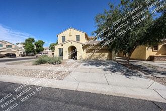 Building Photo - 7223 N 73rd Dr