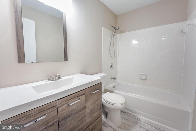 Building Photo - 15367 Gatehouse Terrace