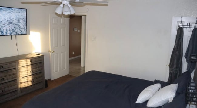 Building Photo - 2607 Gazelle Dr