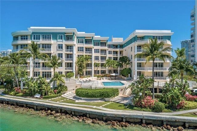 Foto del edificio - 1 Century Ln