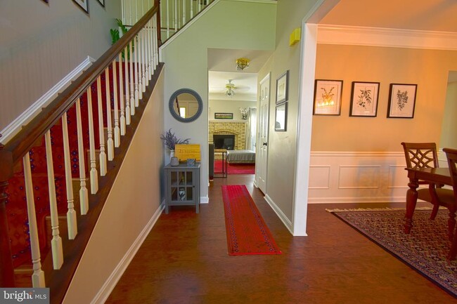 Building Photo - 5 Milestone Manor Ct
