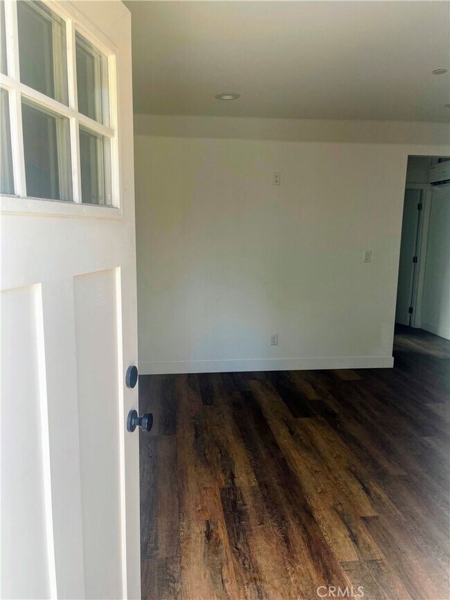 Foto del edificio - 1807 1/2 S Gramercy Pl-1807