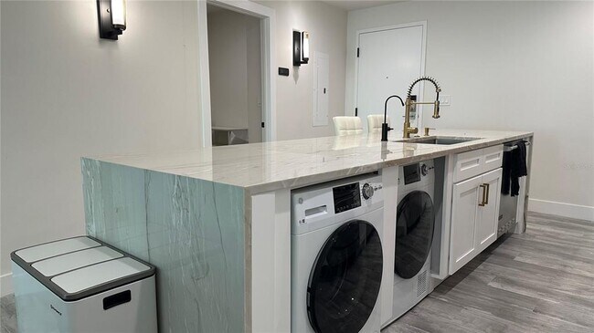 Foto del edificio - 1120 E Kennedy Blvd