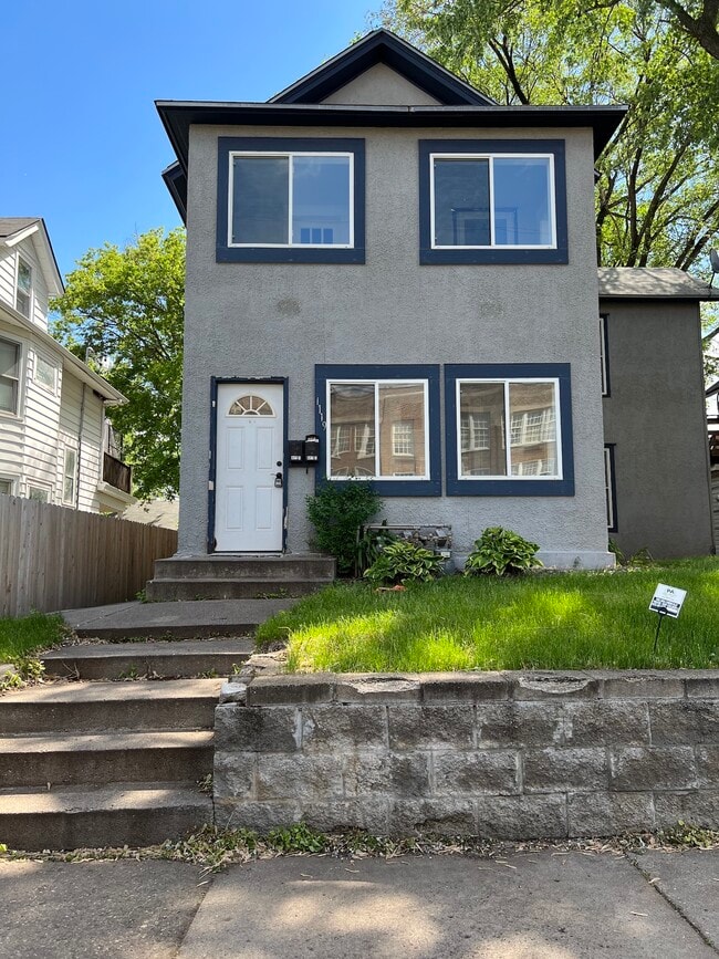 Building Photo - 1119 4th St NE