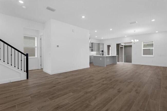 Foto del edificio - 16962 Hamlin Rd