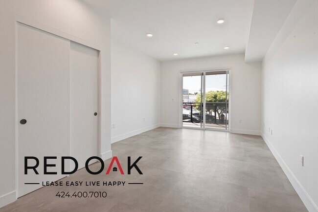Foto del edificio - 3450 1/8 W 43rd St-504-A1