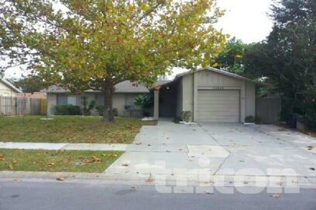 Building Photo - 11415 Cardiff Dr