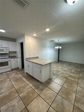 Building Photo - 4826 Marine Dr