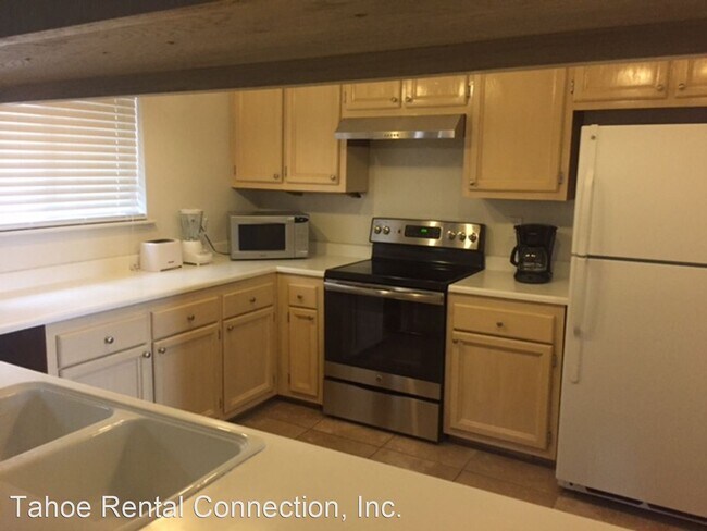 Building Photo - 2 br, 3 bath House - 3364 Pine Hill Rd