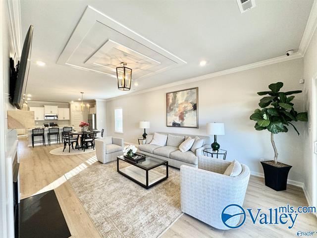 Building Photo - 305 Allene Wy