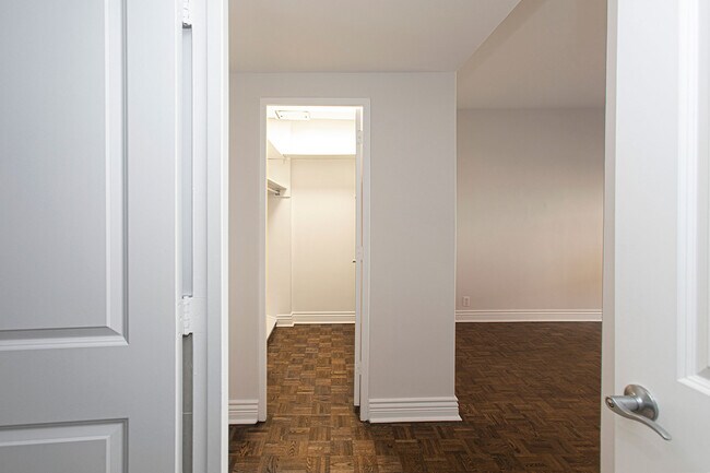 Photo du bâtiment - Parkview Apartments