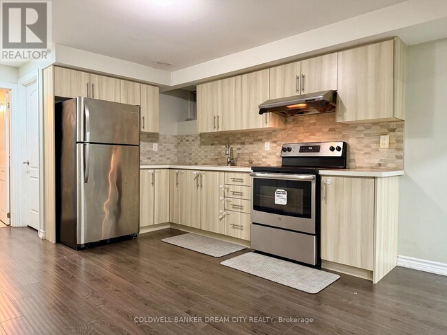 Building Photo - 44 Mincing Trl