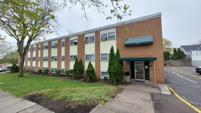 Building Photo - 420 S 9th Ave