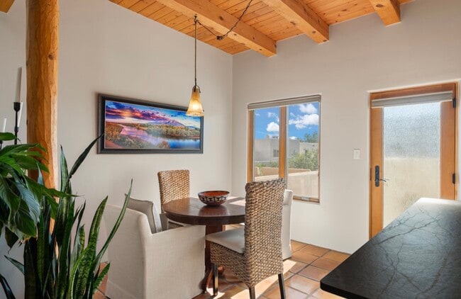 Building Photo - 3227 La Paz Ln