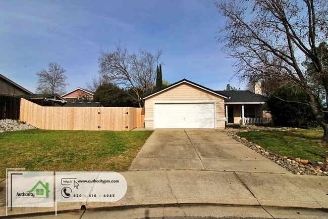 Building Photo - 752 Lotus Ct