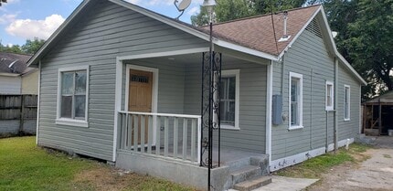 Building Photo - 3221 Wimberly St