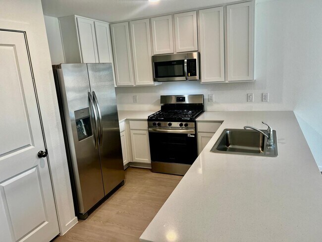 Building Photo - 29023 Great Flatland Trl