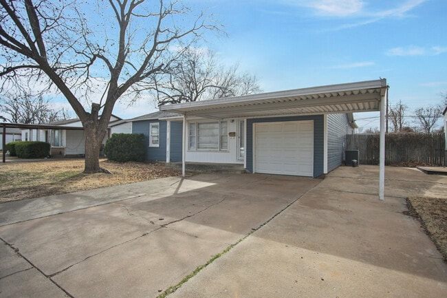 Building Photo - 4309 42nd St