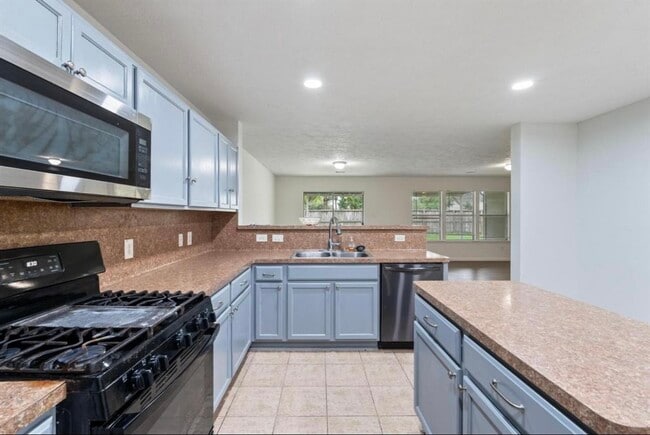Foto del edificio - 16119 Peach Bluff Ln