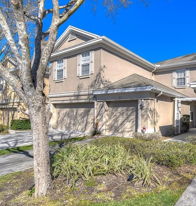 Photo - 9818 Fan Palm Way - 1