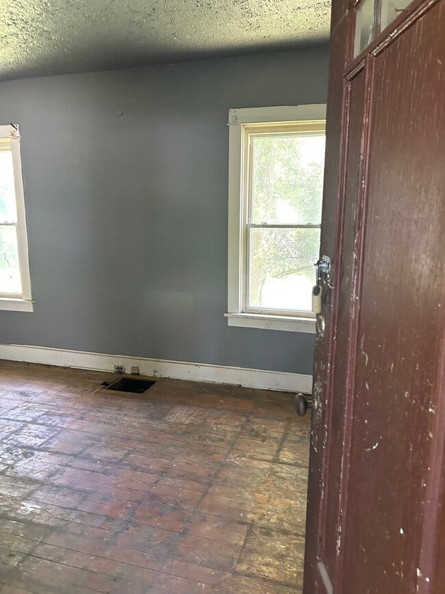 Building Photo - 1405 N 54th St