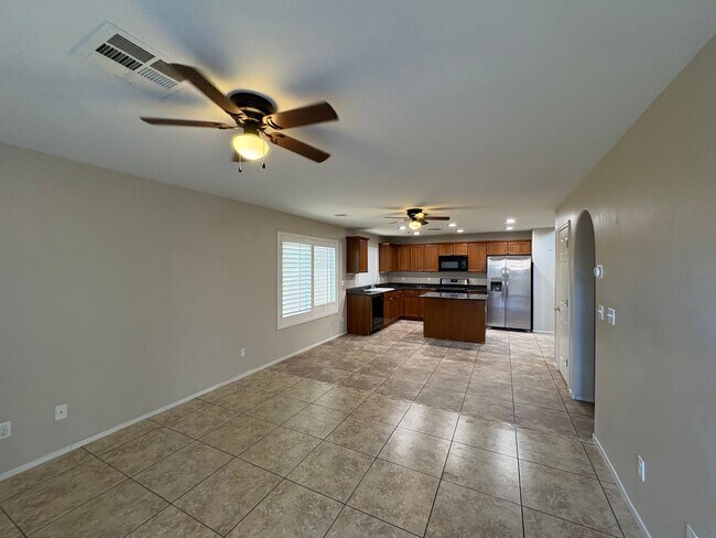 Foto del edificio - Beautiful 4 Bedroom Home in Mountains Edge!