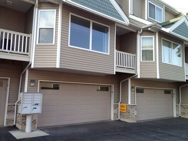 Foto principal - 6004 Park Ridge Rd