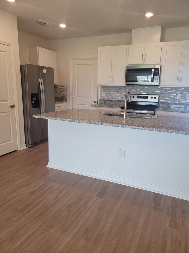 Photo - Brand New 3 bed 2.5 bath in beautiful Mirabella neighborhood in Davenport House