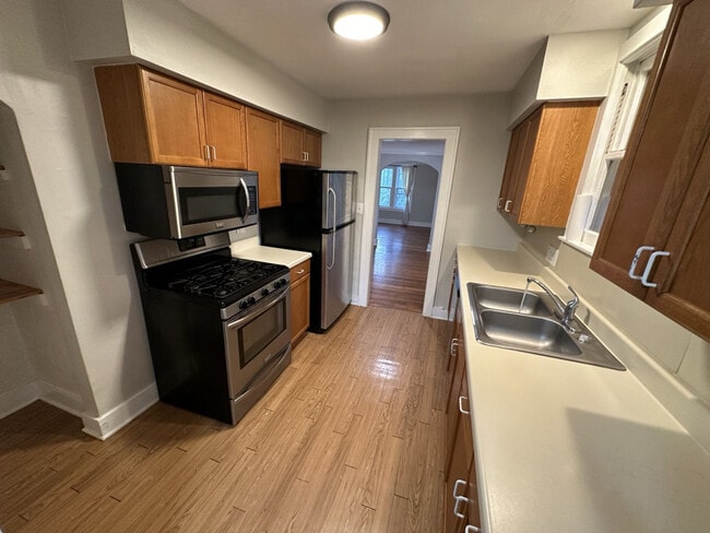 Kitchen - 260 Spencer St