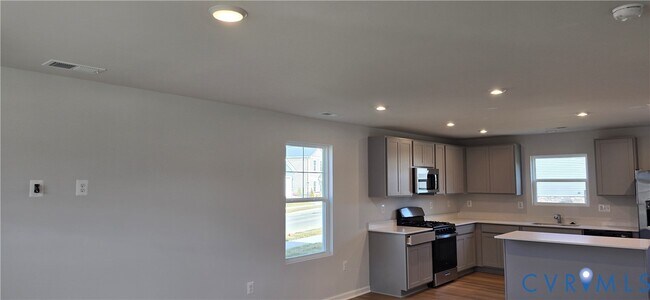 Foto del edificio - 325 Wilson Crk Dr