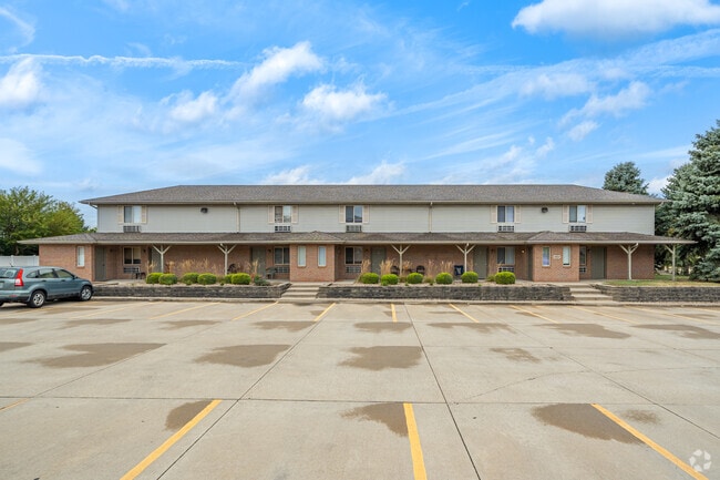 Alternate Exterior - Parkway Court Apartments