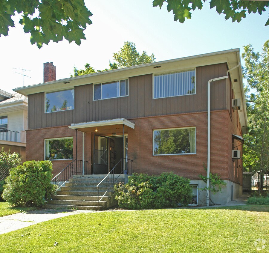 Primary Photo - 1521 W 8th Ave
