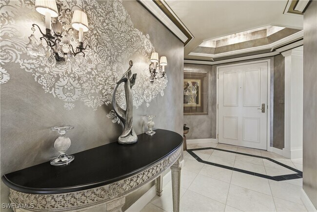 Building Photo - 8990 Bay Colony Dr