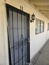 Building Photo - 530 N San Gabriel Ave