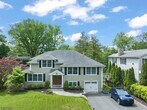 Foto principal - 122 Hobart Ave