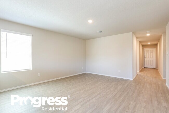 Building Photo - 10631 Borlaug St