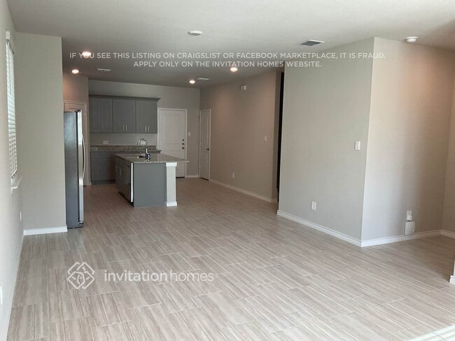 Building Photo - 3305 Blue Jay Way