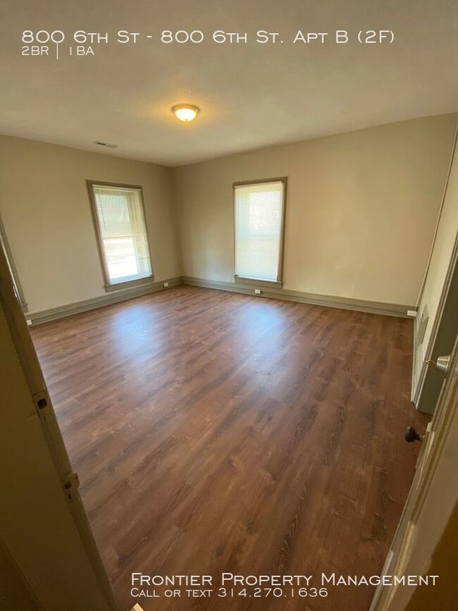 Building Photo - Renovated 2 Bedroom duplex in Boonville