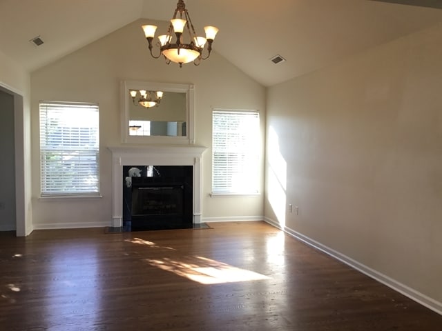 Building Photo - 1813 Day Lily Ln