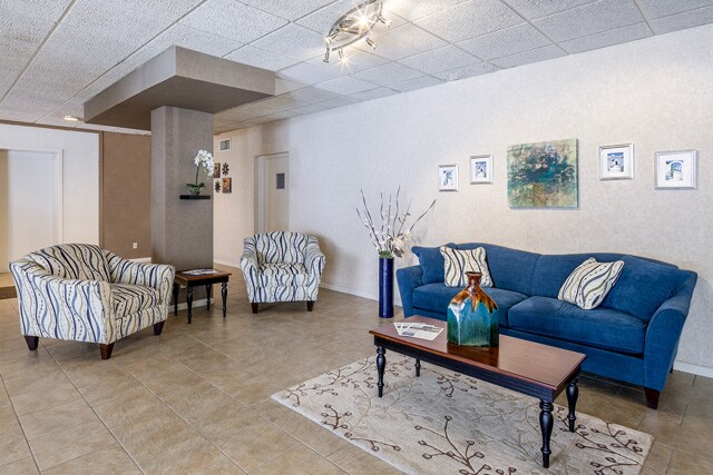 Normandy Towers Apartments – photo 2