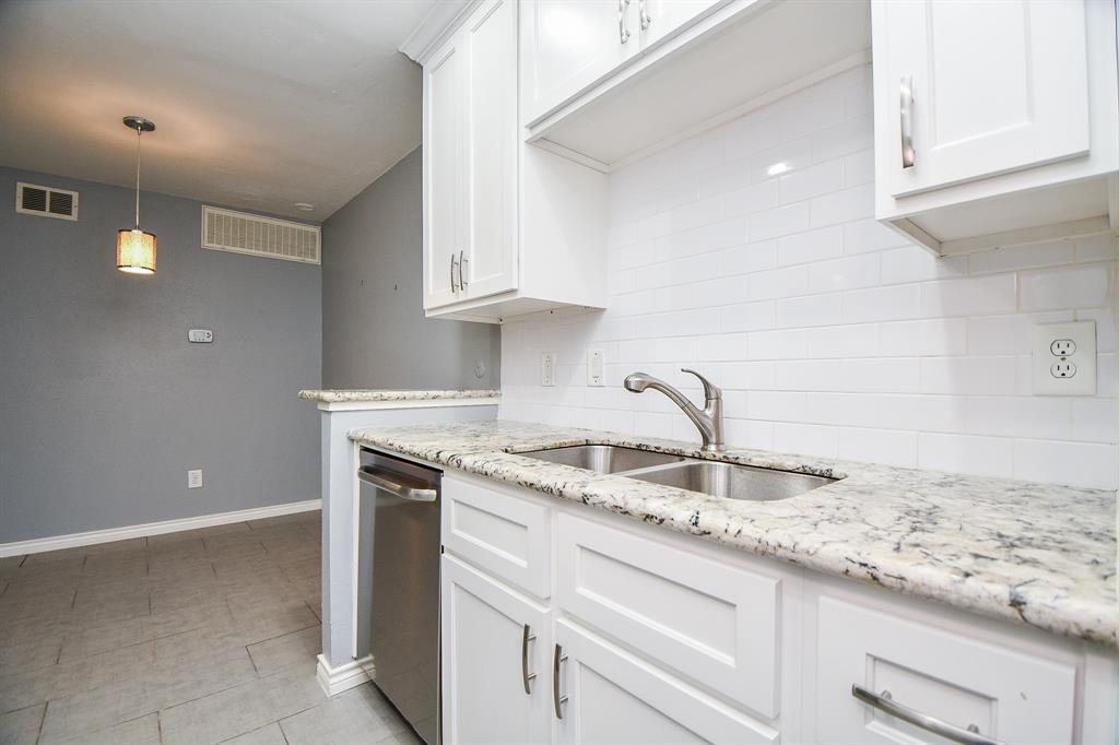 Foto principal - 1223 Augusta Dr