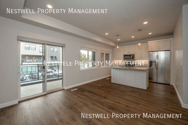 Building Photo - 12239 900 E